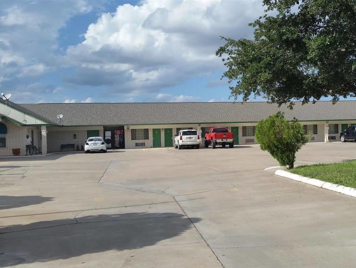 Garden Inn & Suites Hebbronville Eksteriør billede